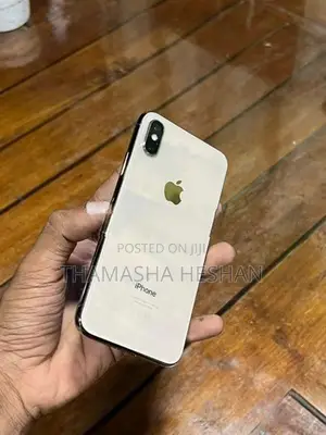 Apple iPhone XS (Used)