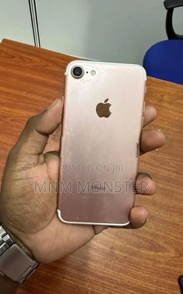 Apple iPhone 7 (Used)