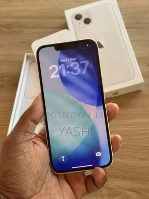 Apple iPhone 13 (Used)