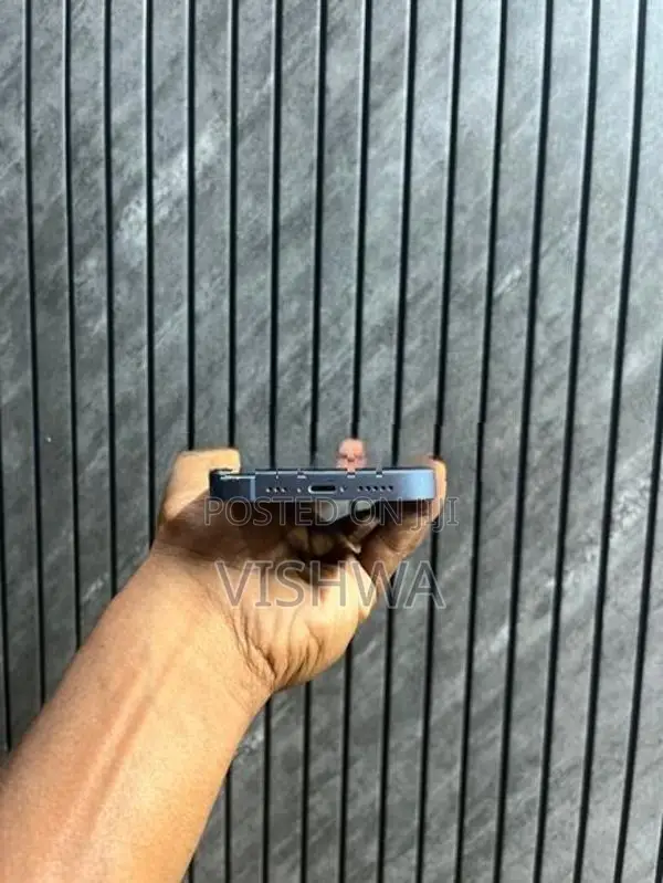 Apple iPhone 14 (Used)