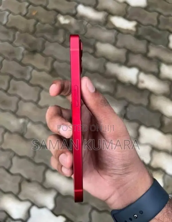 Apple iPhone 13 (Used)