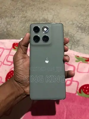 Moto Edge 60 Pro 256GB (Used)