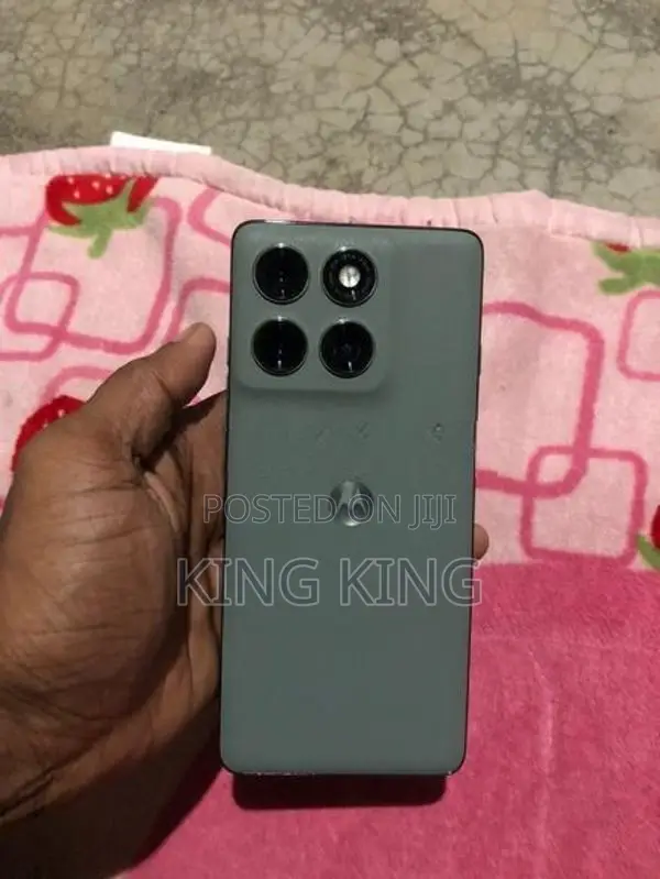 Moto Edge 60 Pro 256GB (Used)