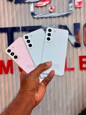 Samsung Galaxy S22 (Used)