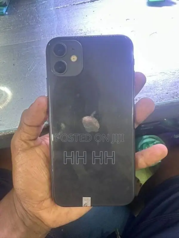 Apple iPhone 11 (Used)