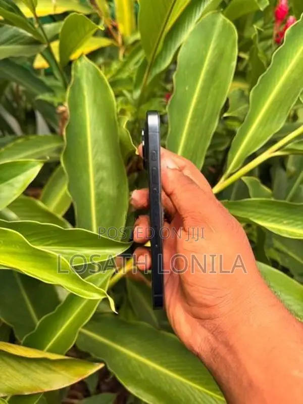 Apple iPhone 15 Pro (Used)