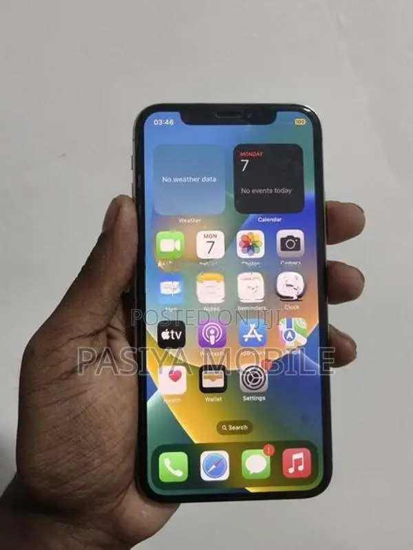 Apple iPhone X (Used)