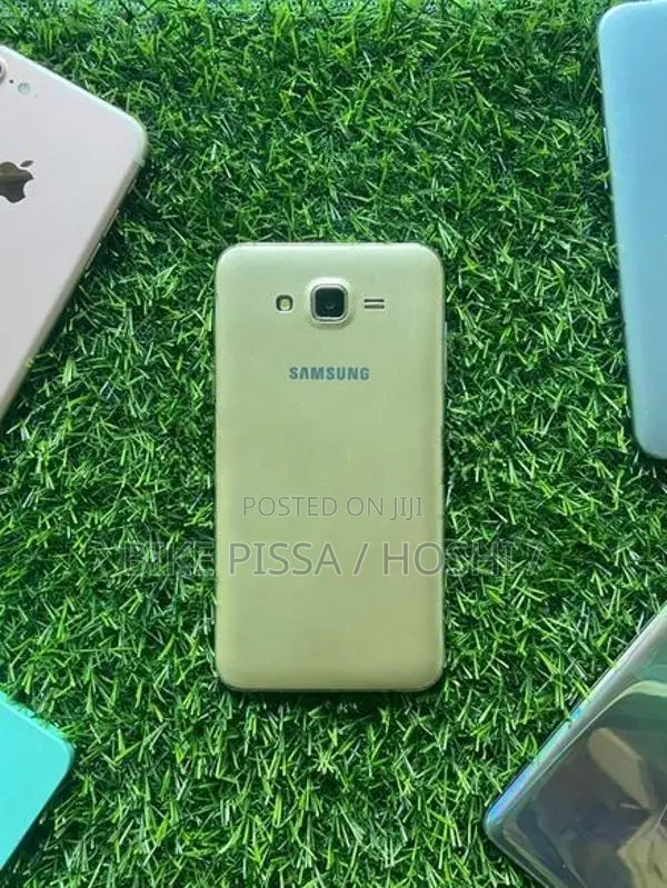 Samsung Galaxy J7 (Used)
