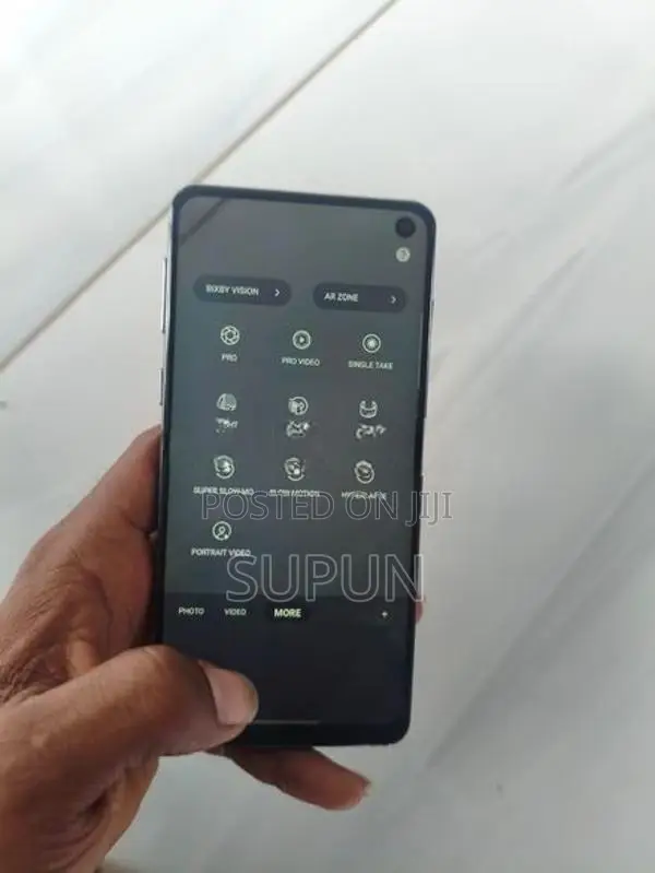 Samsung Galaxy S10 (Used)