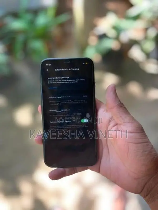 Apple iPhone 11 Black (Used)