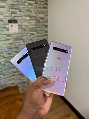 Samsung Galaxy S10 5G 8GB 256GB (Used)