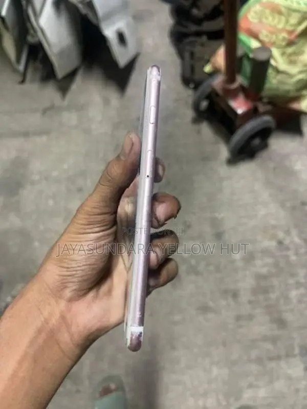 Apple iPhone 6S Plus (Used)