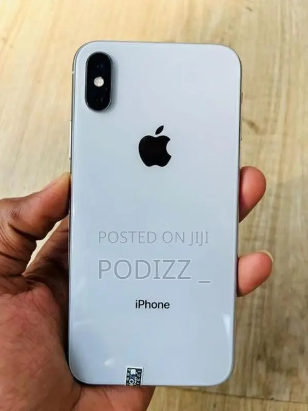 Apple iPhone XS (Used)