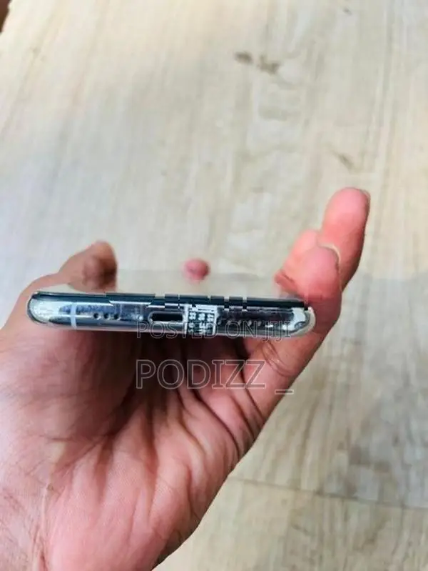 Apple iPhone XS (Used)