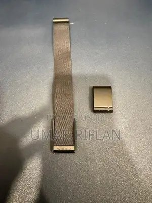 WHOOP 4.0 Fitness Band