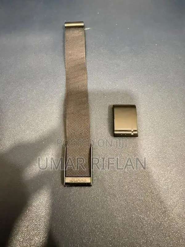 WHOOP 4.0 Fitness Band