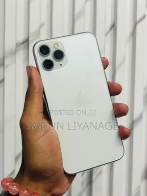 Apple iPhone 11 Pro 256GB (Used)