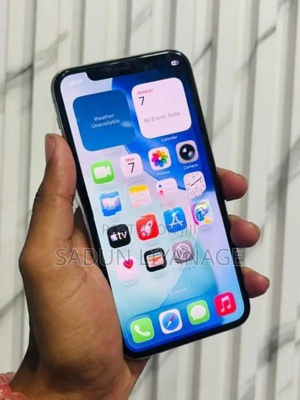 Apple iPhone 11 Pro 256GB (Used)