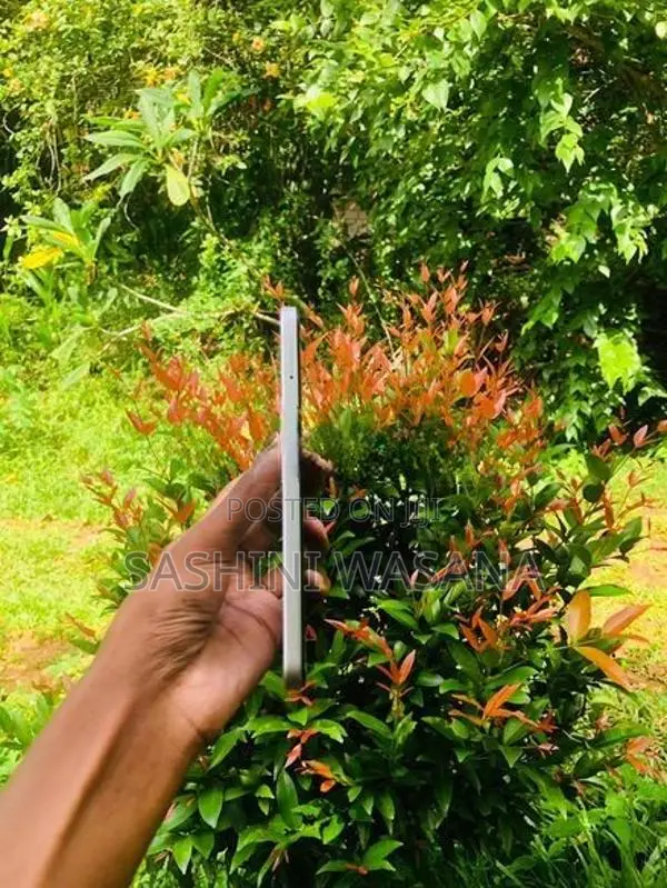 Infinix Smart 10 Plus Silver (Used)