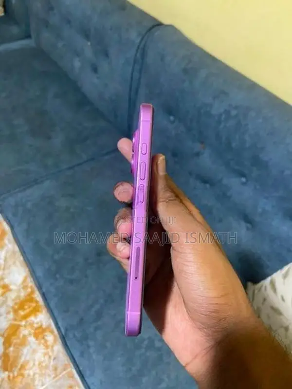 Apple iPhone 16 (Used)