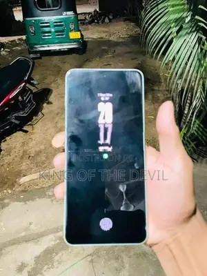 OnePlus 5G (Used)