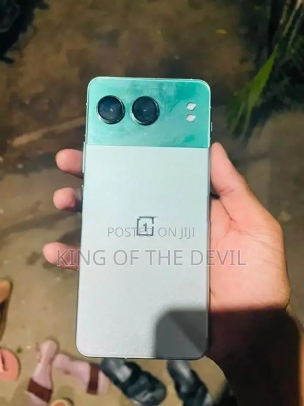 OnePlus 5G (Used)