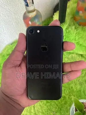 Apple iPhone 7 (Used)