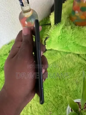 Apple iPhone 7 (Used)