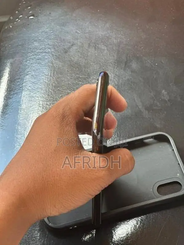 Apple iPhone X (Used)
