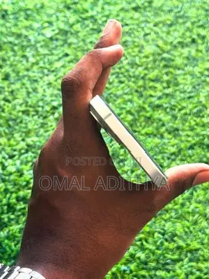 Apple iPhone 15 (Used)