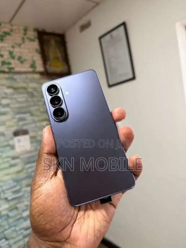 Samsung Galaxy S21 8GB 256GB 5G (Used)