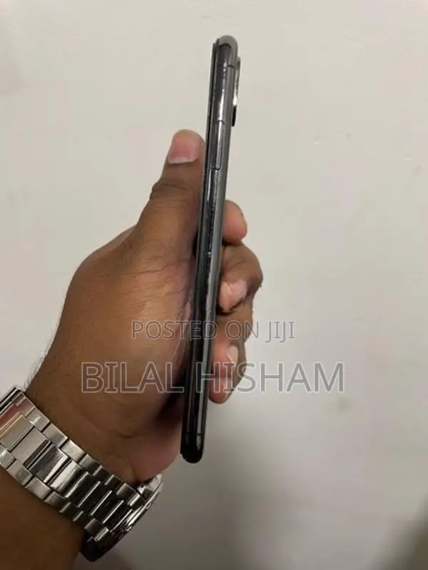 Apple iPhone XS Max (Used)