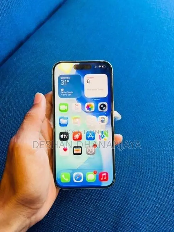 Apple iPhone 15 Pro (Used)