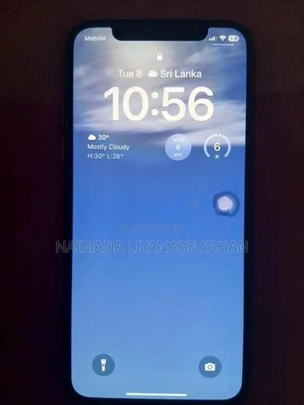 Apple iPhone XS (Used)
