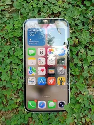 Apple iPhone 13 (Used)