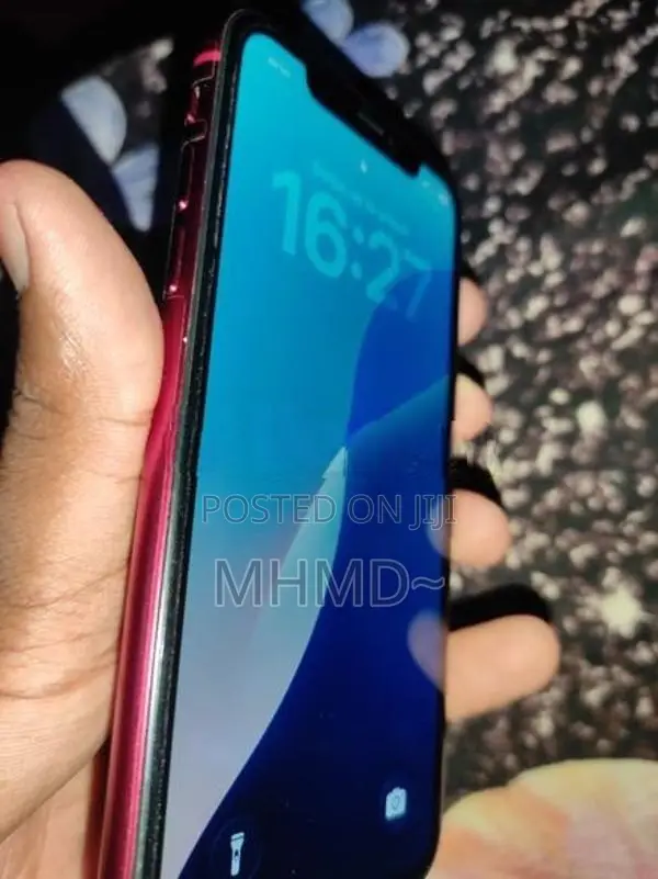 Apple iPhone 11 (Used)