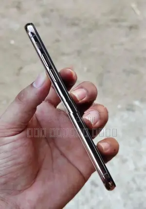 Apple iPhone XS (Used)