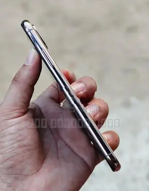 Apple iPhone XS (Used)