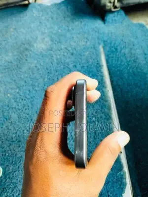Apple iPhone 17 (Used)