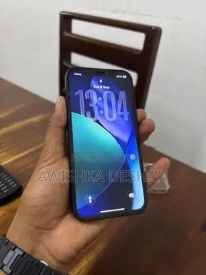 Apple iPhone 12 (Used)