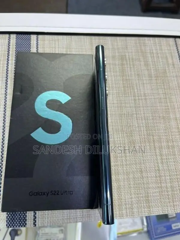 Samsung Galaxy S22 Ultra (Used)