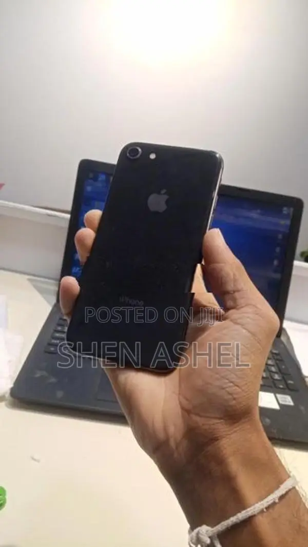 Apple iPhone 8 64GB (Used)