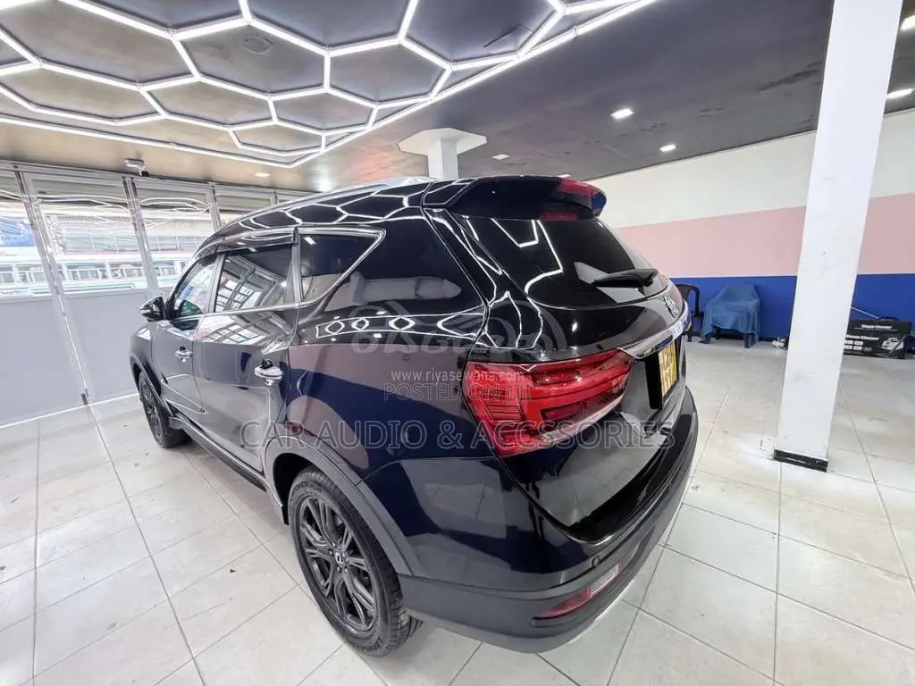 DFSK Glory I-Auto 2022 SUV (Used)