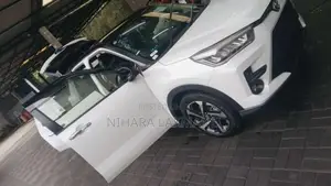 Toyota Raize Z Hybrid 2025 SUV Unregistered (Recondition)