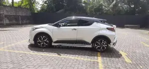 Toyota CHR 2018 SUV (Used)