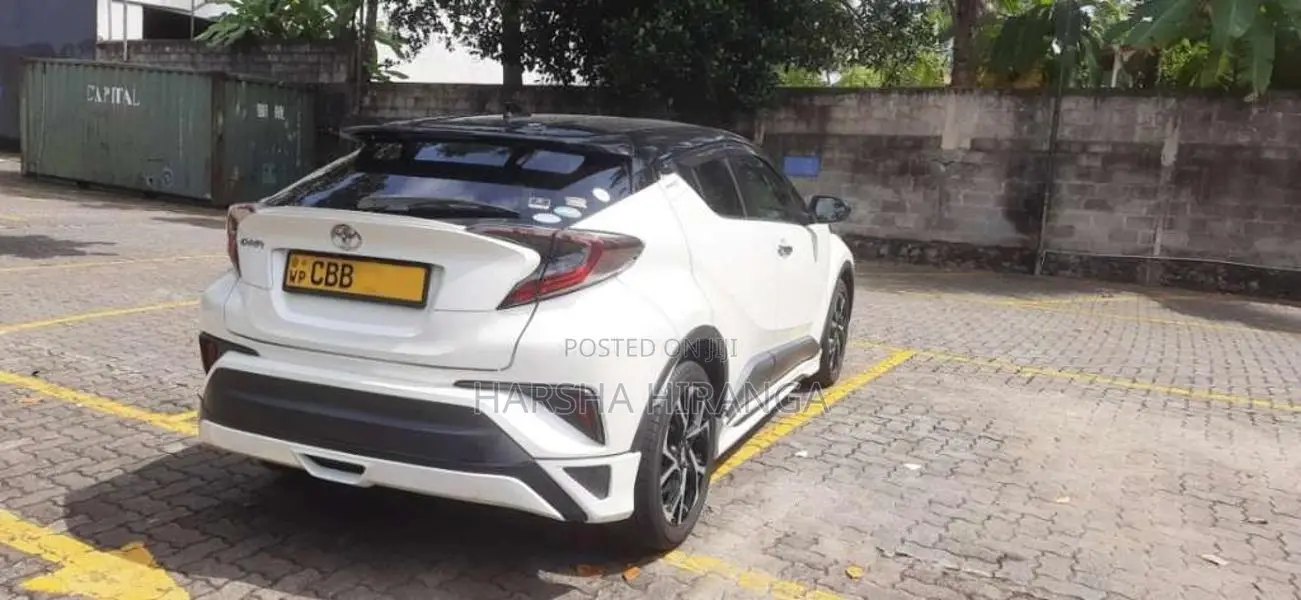 Toyota CHR 2018 SUV (Used)