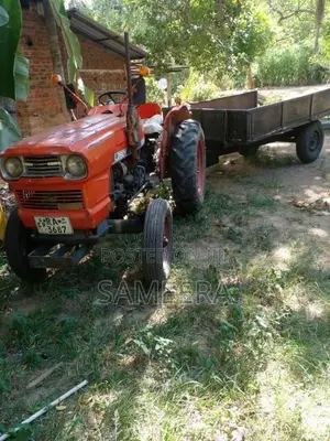 Kubota L2601 Mini 2009 Tractor (Used)