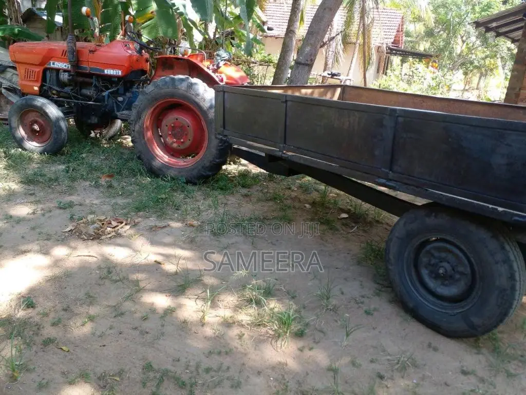 Kubota L2601 Mini 2009 Tractor (Used)