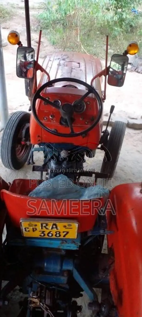 Kubota L2601 Mini 2009 Tractor (Used)