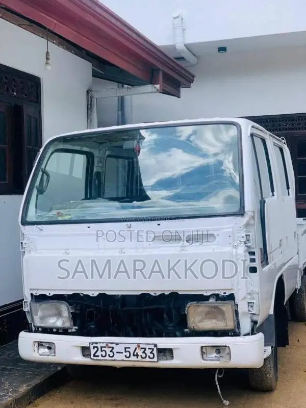 Nissan Atlas 1995 Crew Cab (Used)